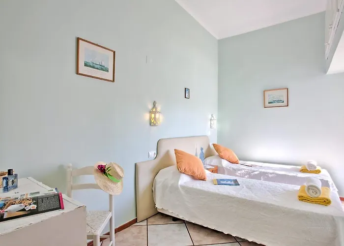 Rocchi By 알부페이라