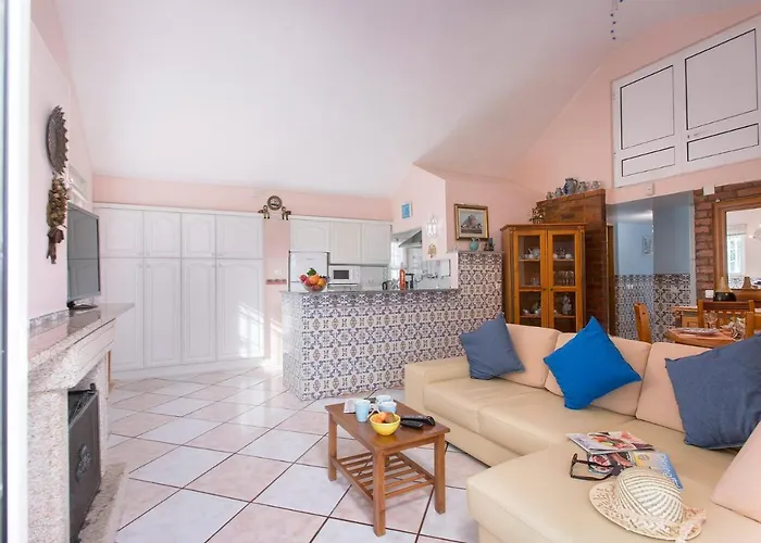 Rocchi By * 알부페이라